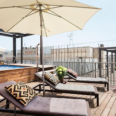 My Space Emirates - Fully Equipped Apartments Near The Beach With Shared Pool Барселона Екстериор снимка