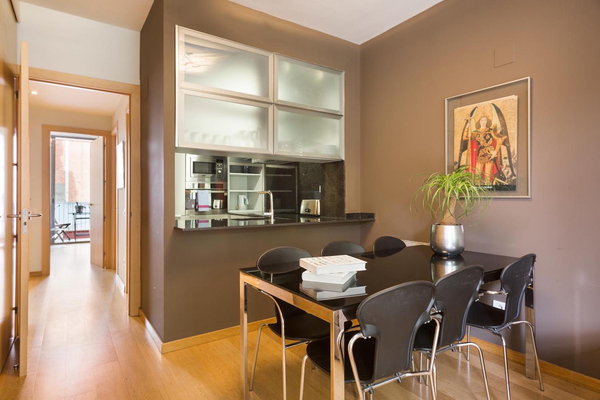 My Space Emirates - Fully Equipped Apartments Near The Beach With Shared Pool Барселона Екстериор снимка